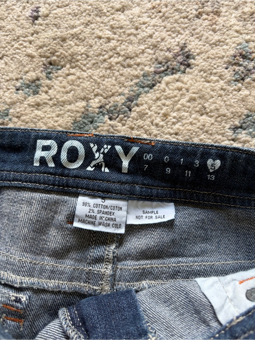 Y2K Low Rise Roxy Denim Mini Skirt - Picture 3 of 4
